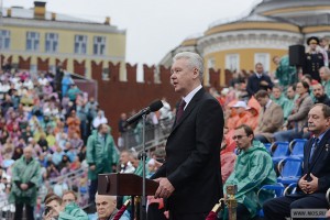 Сергей Собянин поздравил москвичей с праздником города 