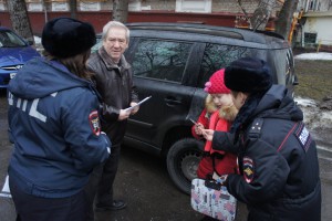 Полицейские рассказали жителям района Москворечье-Сабурово о детской безопасности