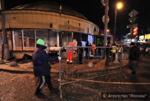 В Москве начался снос незаконных павильонов