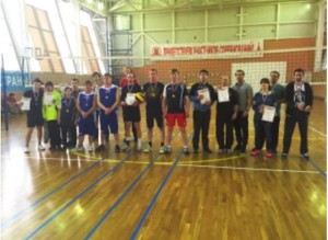 В соревновании по волейболу спортсмены района Москворечье-Сабурово взяли серебро