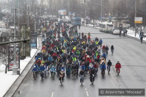 Второй зимний велопарад, который прошел в Москве