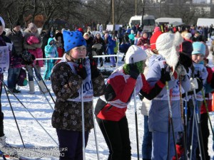 Участники лыжной гонки «Лыжня России»