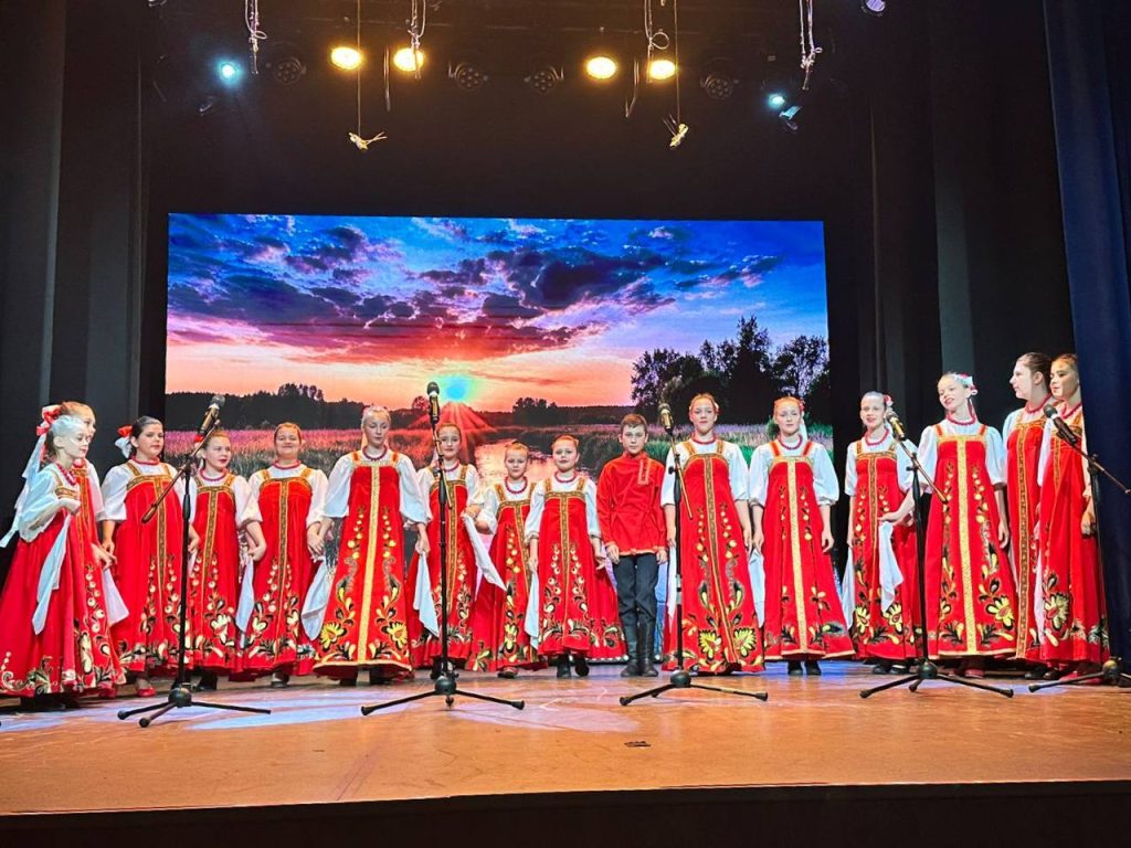 Артисты КЦ «Загорье» выступили на отчетном концерте. Фото: Telegram-канал КЦ «Загорье»