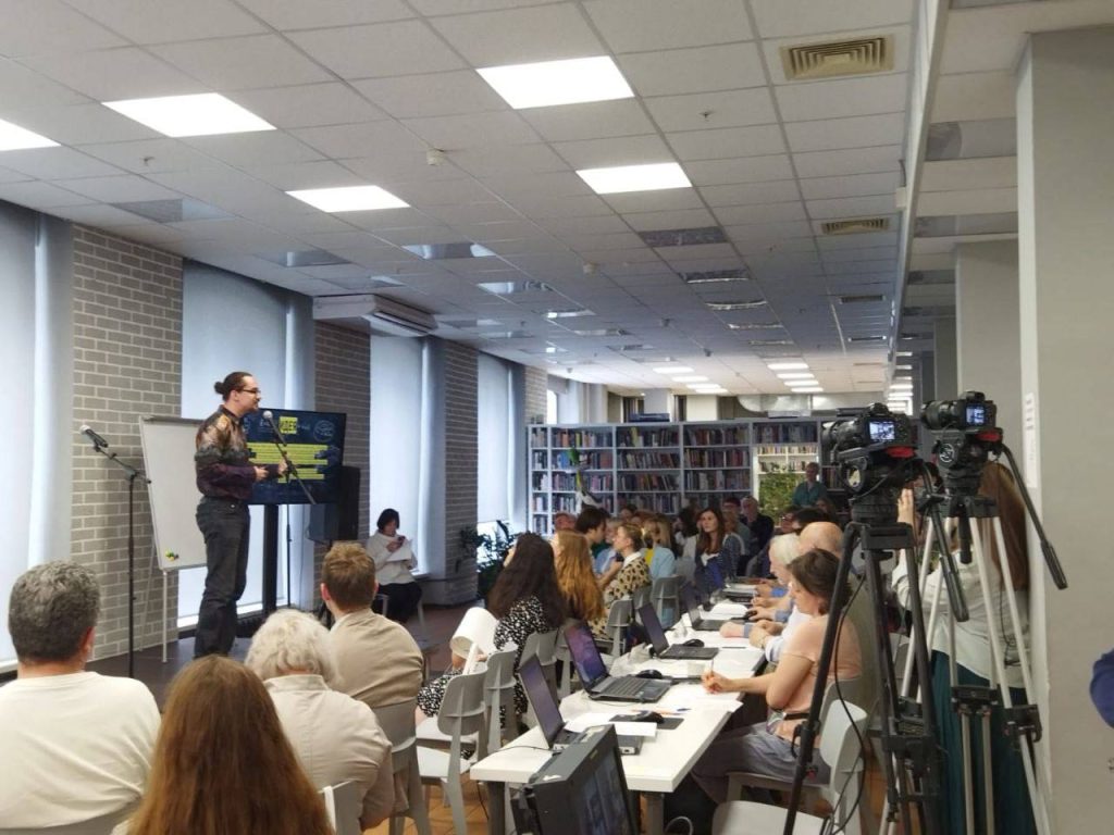 Участники ансамбля «Яринея» и сотрудники библиотеки №165 подготовят для жителей тематические мероприятия. Фото: офиицальная страница центра досуга, культуры и спорта «Юг столицы» в социальных сетях