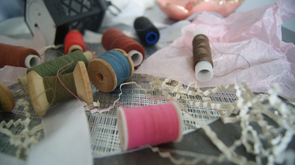 Жители Москворечья-Сабурова смогут посетить бесплатные занятия по вышивке от сотрудников ОКЦ ЮАО. Фото: Татьяна Петрыкина, «Вечерняя Москва»