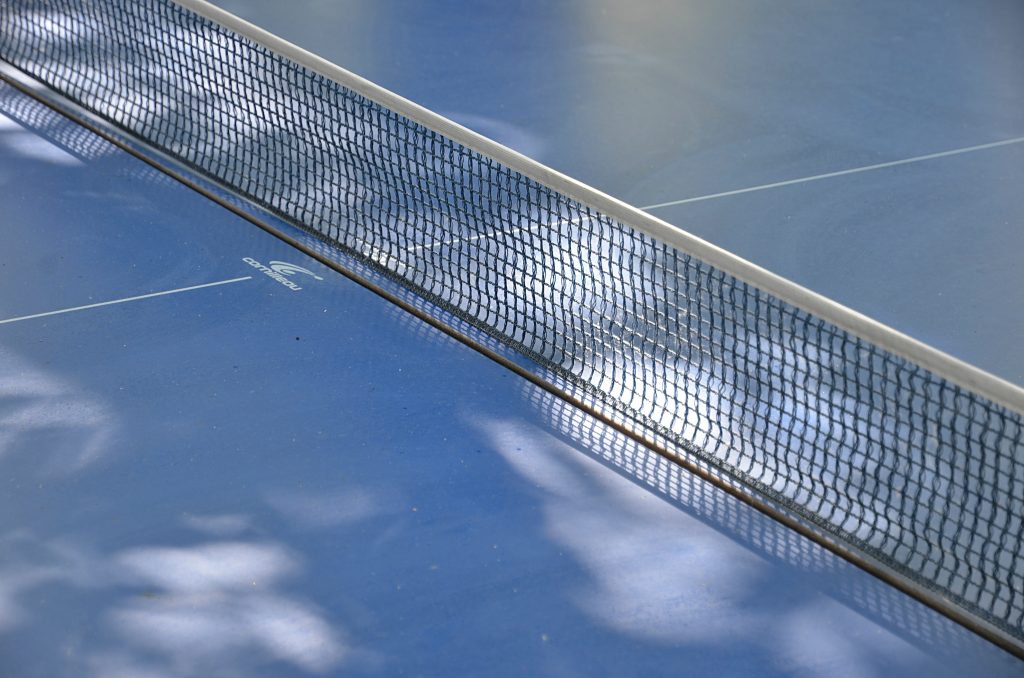 Сотрудники ОКЦ ЮАО проведут соревнование по настольному теннису в Москворечье-Сабурове. Фото: Анна Быкова, «Вечерняя Москва»