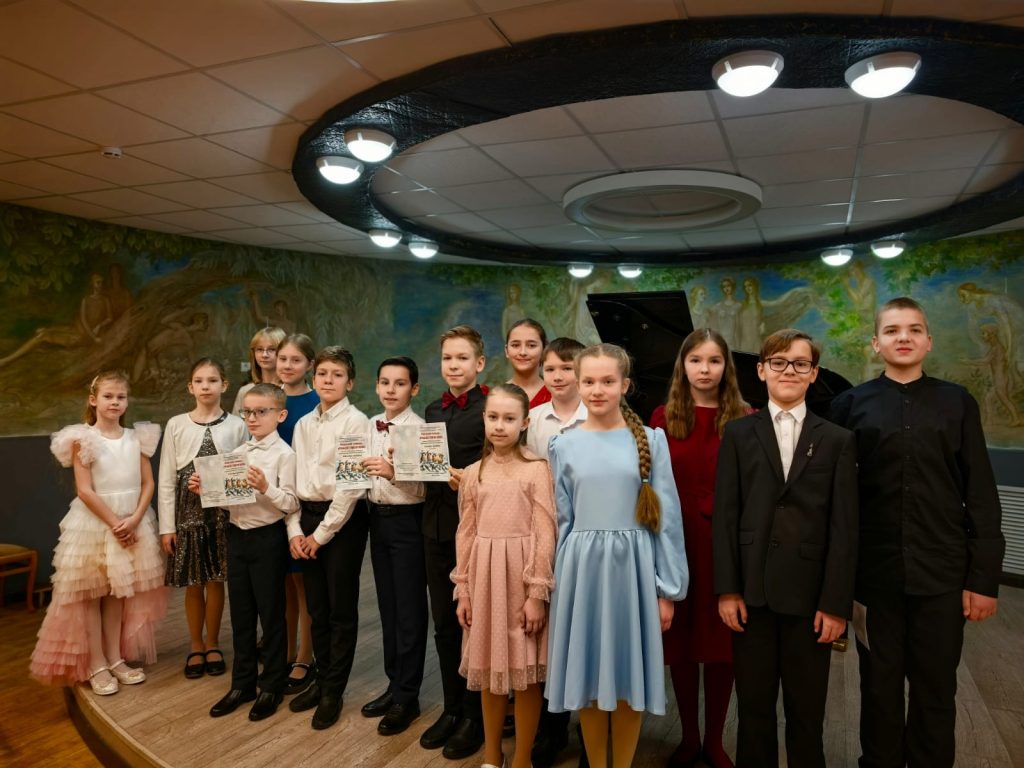 Концерт пианистов ЮАО состоялся в ДШИ имени Святослава Рихтера. Фото: страница ДШИ имени Святослава Рихтера в социальных сетях