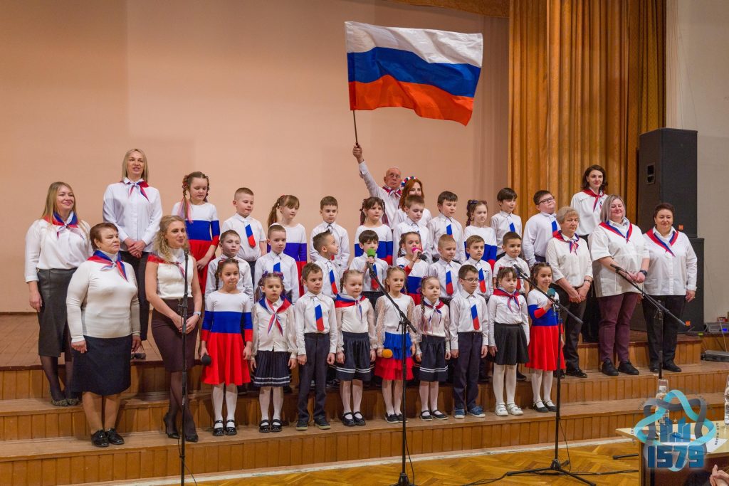 Ежегодный конкурс «Битва хоров» прошел в школе №1579. Фото: официальная страница школы №1579 в социальных сетях
