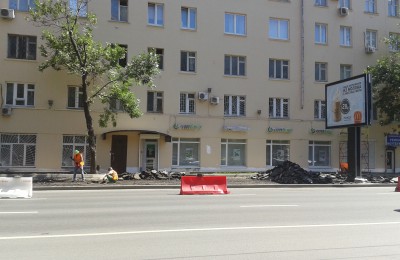 Работы по комплексному благоустройству проводятся на Люсиновской улице