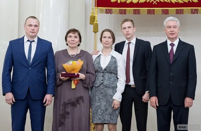 Ордена и медали «Родительская слава» многодетным семьям вручил Сергей Собянин