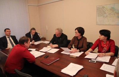 Руководители медицинских учреждений района Москворечье-Сабурово отчитались перед депутатами о работе в 2015 году