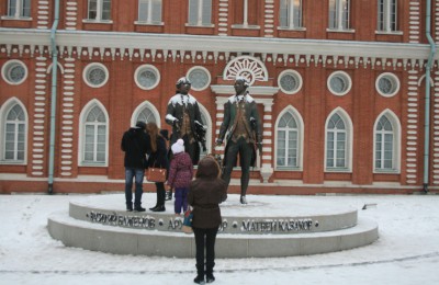 Музей-заповедник «Царицыно» стал самой популярной исторической площадкой для выездной регистрации брака в Москве