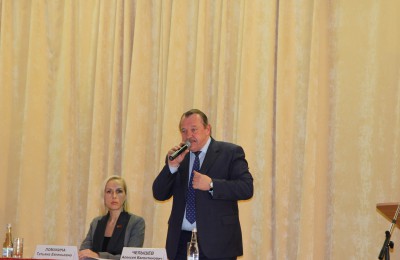 Префект ЮАО Алексей Челышев рассказал о дорожном строительстве и ответил на вопросы жителей округа