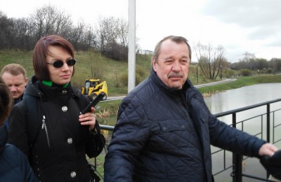 Префект Южного округа Алексей Челышев принял участие в субботнике в Покровском парке