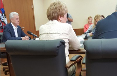 Мэр Москвы Сергей Собянин во время совещания в Щербинке