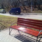 Отремонтированная скамейка в районе Москворечье-Сабурово