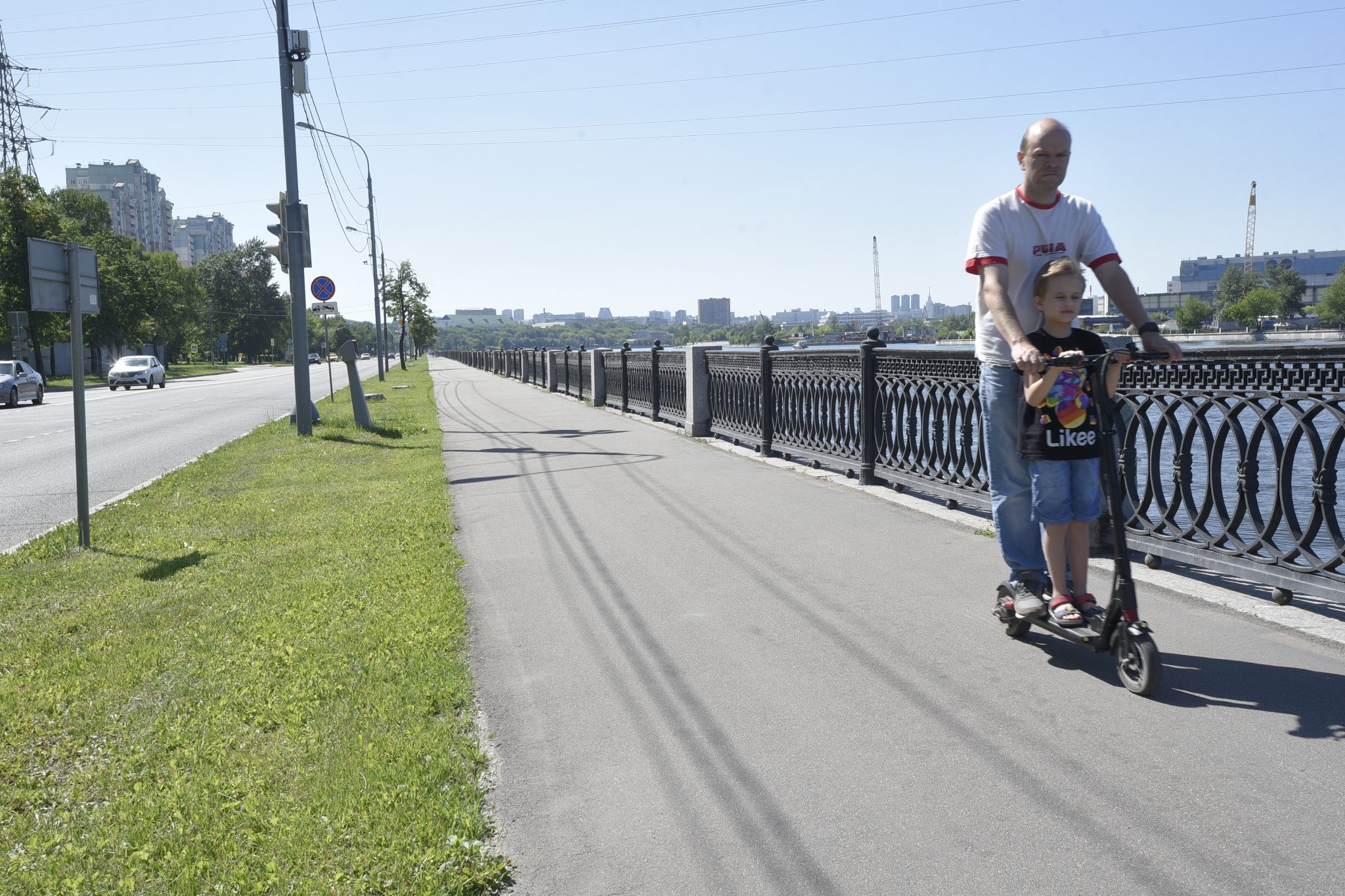 В честь назовут улицу в москве. Жители Москвы.