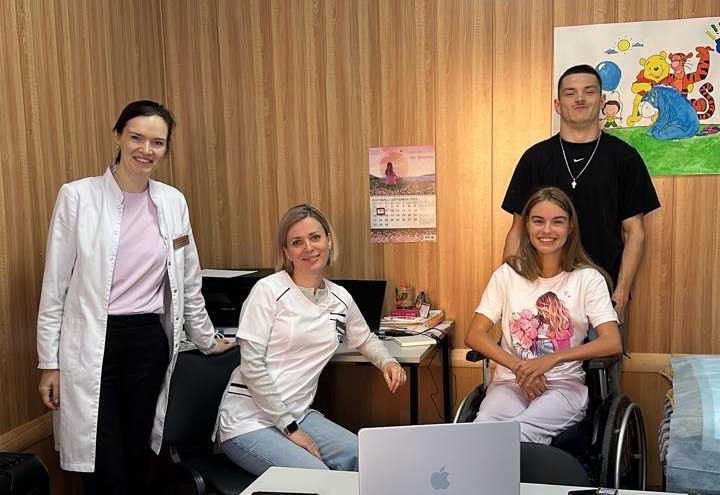 Эксперты МГНЦ имени Николая Бочкова проконсультировали пациентов с ДЦП из Смоленской области. Фото: страница МГНЦ имени Николая Бочкова в социальных сетях