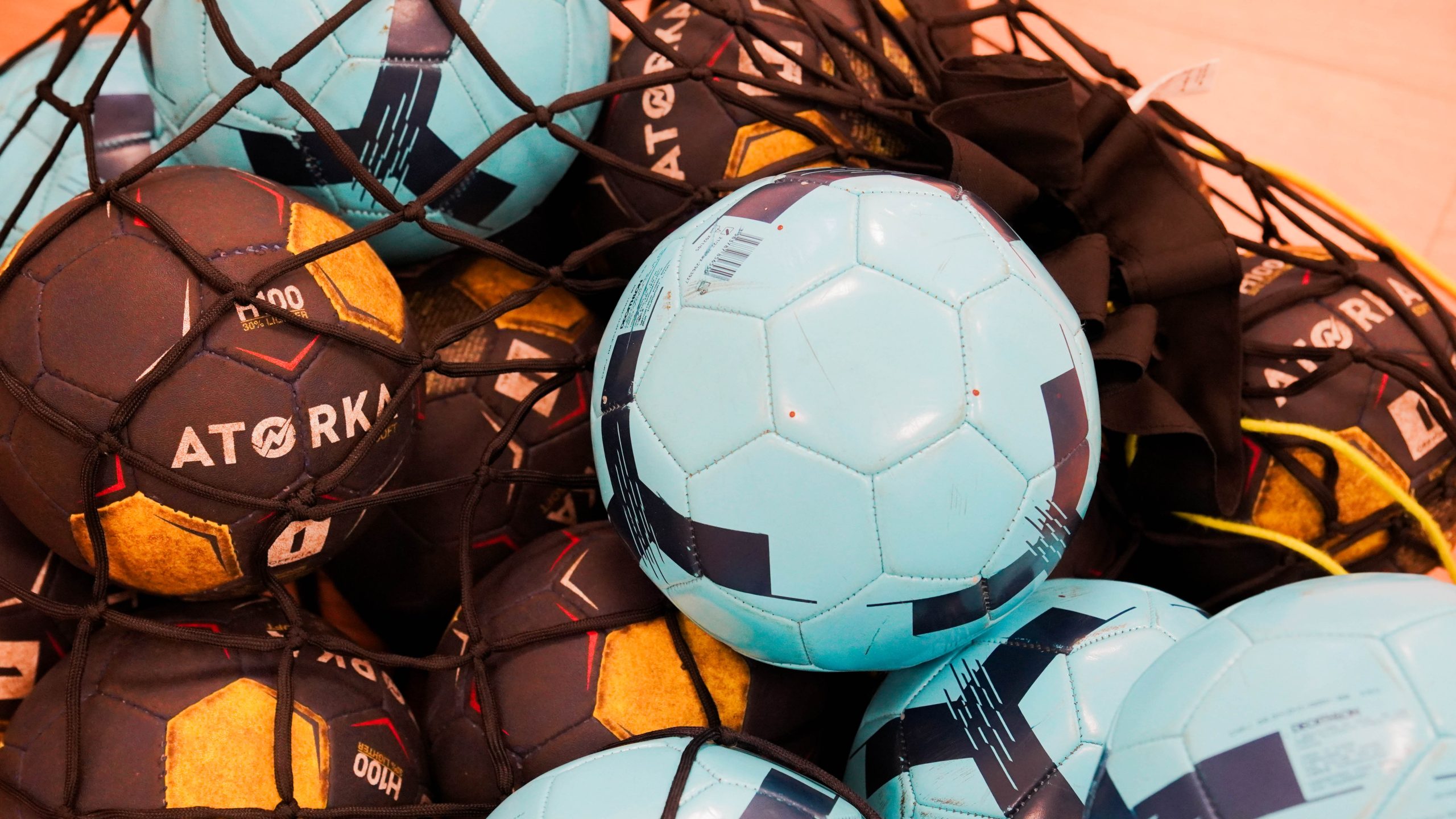 Представители ОКЦ ЮАО проведут турнир по футболу в Москворечье-Сабурове. Фото: Ксения Догонашева, «Вечерняя Москва»