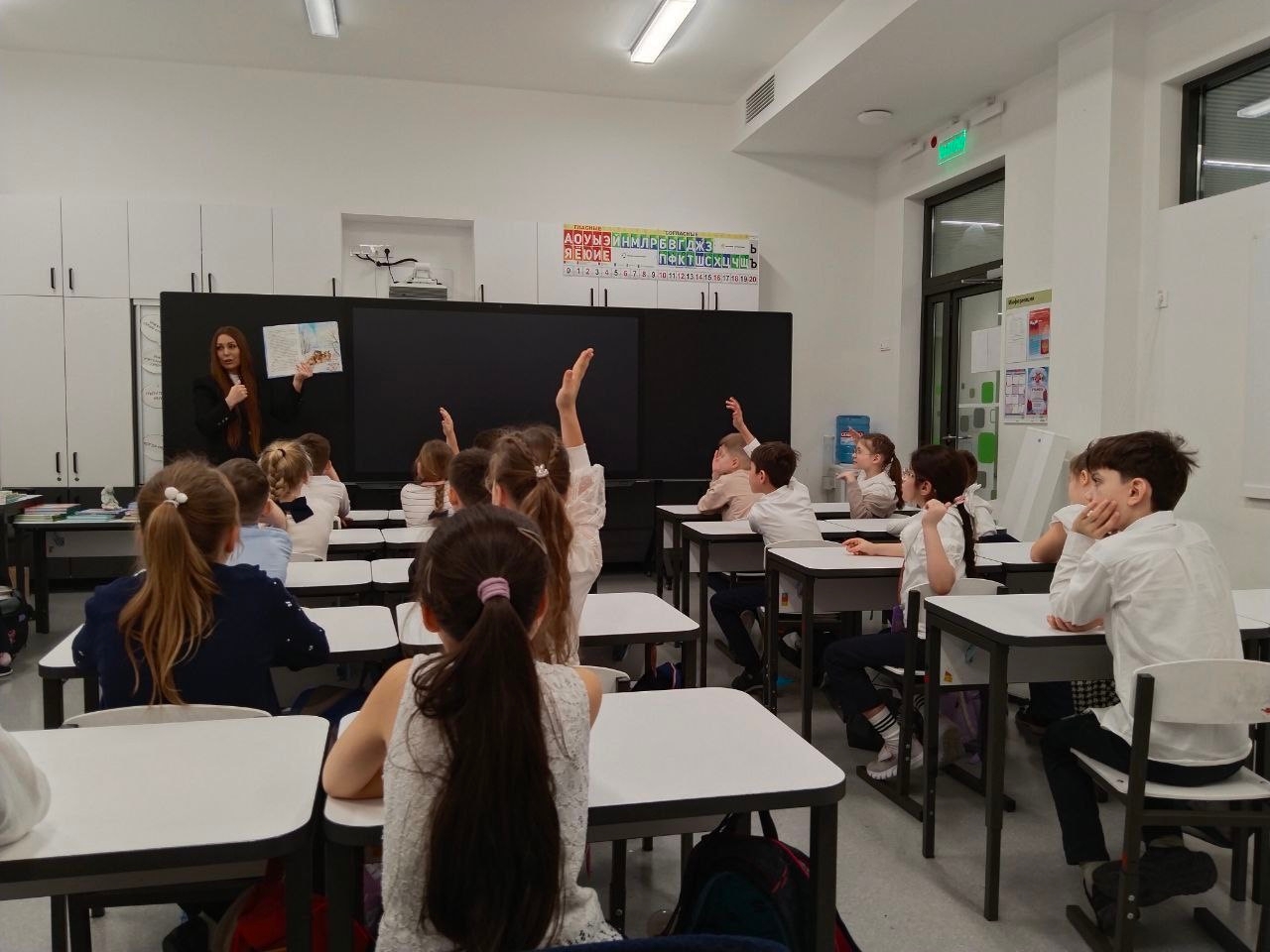 Встреча с писательницей прошла в школе №1579. Фото: страница школы №1579 в социальных сетях