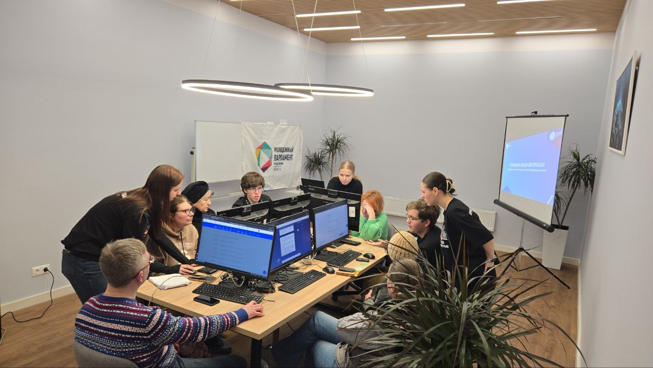 Представители Молодежной палаты Москворечья-Сабурова провели мастер-класс в ЦМД. Фото: страница Молодежной палаты района Москворечье-Сабурово в социальных сетях